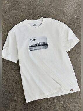 Dickies Sevier Graphic Tee NWT Size L - Cream